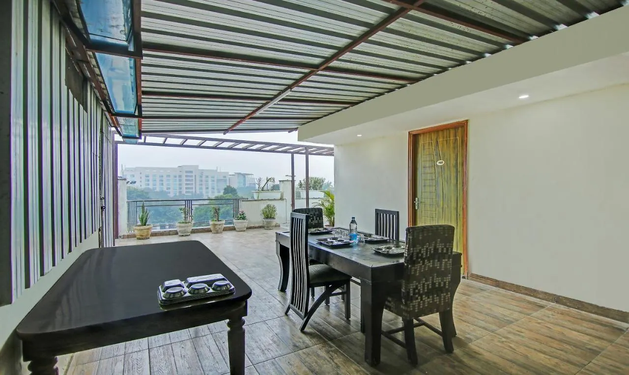 Itsy Hotels Nyra Gurgaon